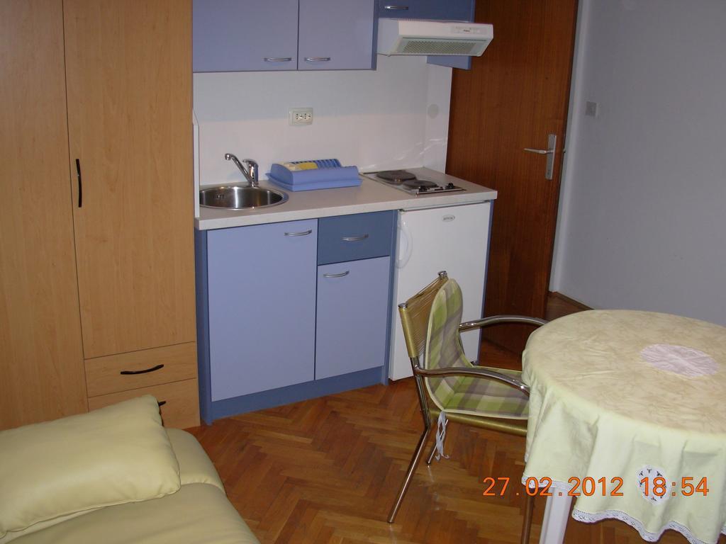 Apartment Karmen Trogir Szoba fotó
